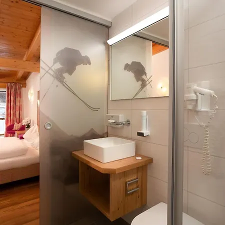 호텔 Tannenberg 3*