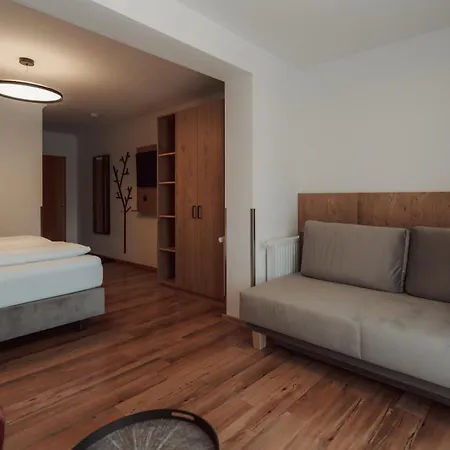 Tannenberg 3* ザールバッハ・ヒンターグレム